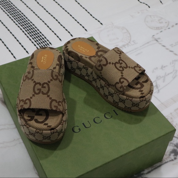 Bought as a gift and didn’t fit and too late to return - Picture 9 of 10